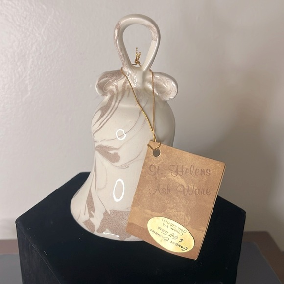 Mount St. Helen Ash Ware Other - Mount St. Helen Ash Ware Marble Glaze Signed Bell